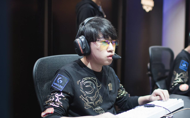 杨的重点在 杨的重点在