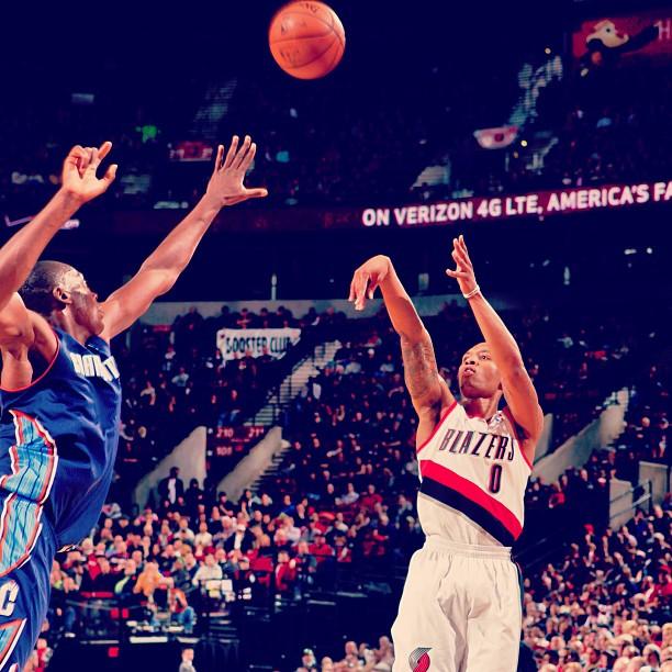 狮的回归稳 狮的回归稳